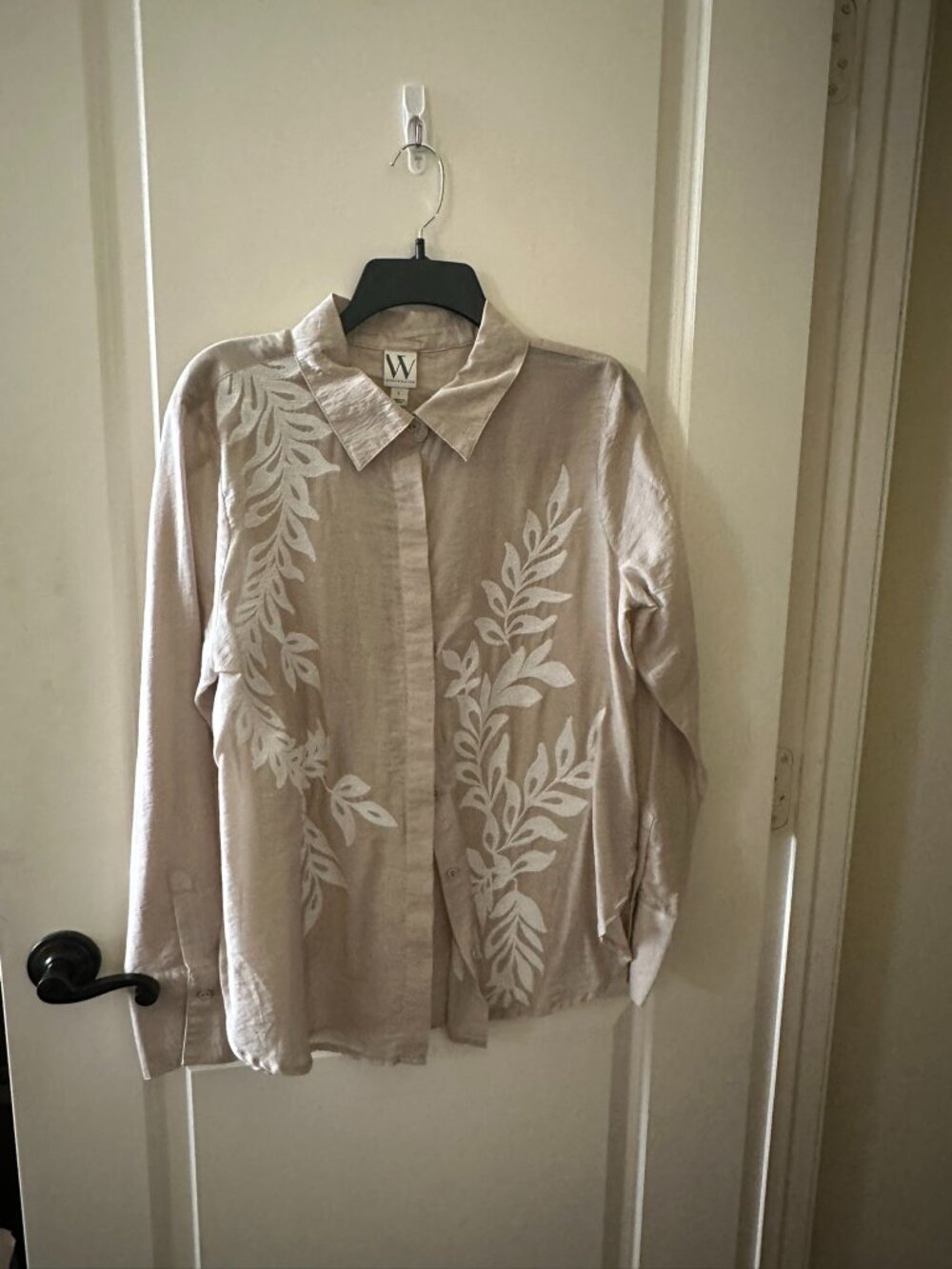 Ladies Worthington Blouse with Leaf Embroidery Size Large